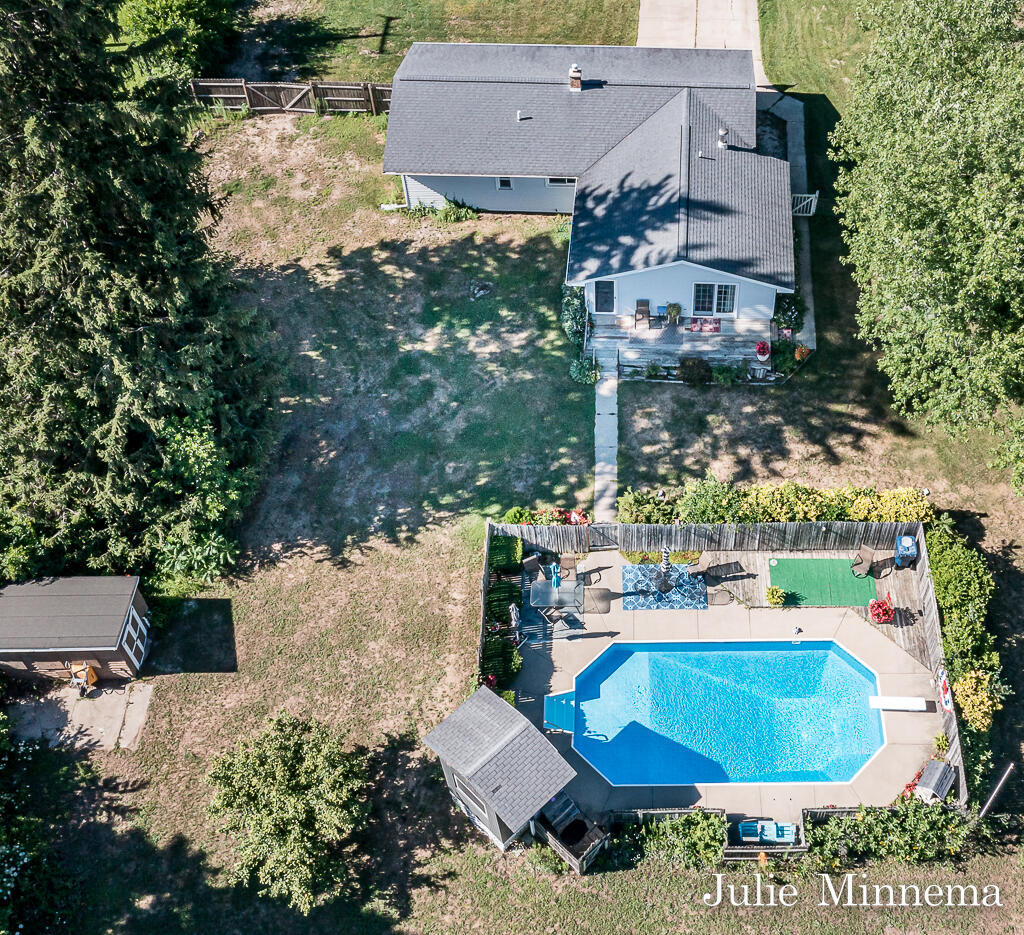 Property Photo: 15372 Pruin Street MI 49456