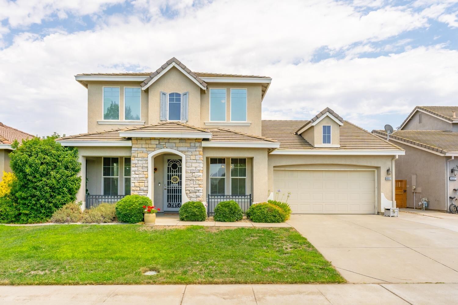 Property Photo:  8333 Almadine Drive  CA 95829 
