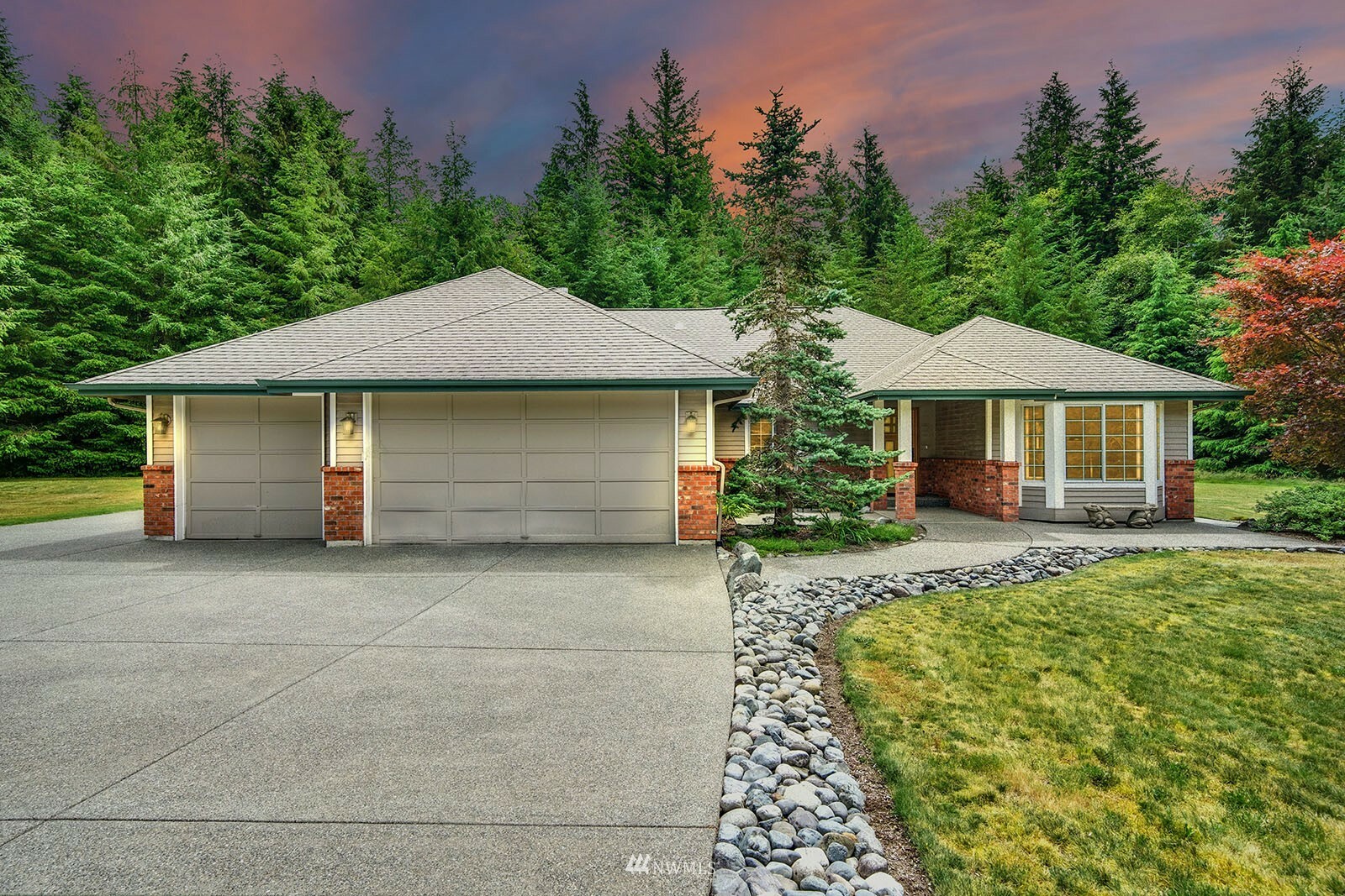 Property Photo:  46829 SE 154th Court  WA 98045 