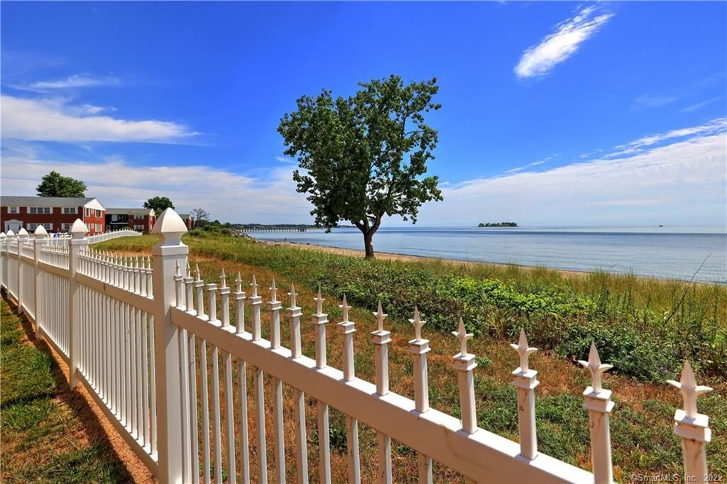 Property Photo:  59 East Broadway D  CT 06460 