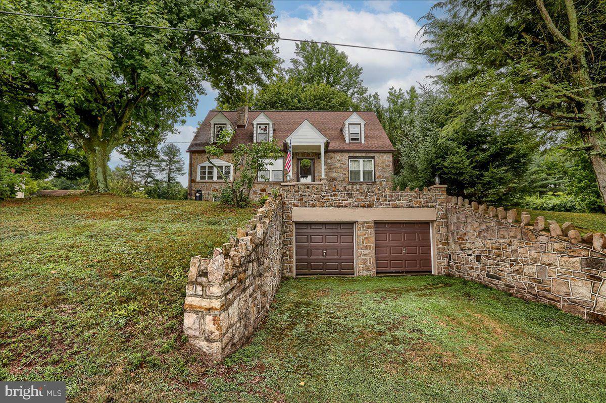 Property Photo: 1330 Red Hill Road PA 17018