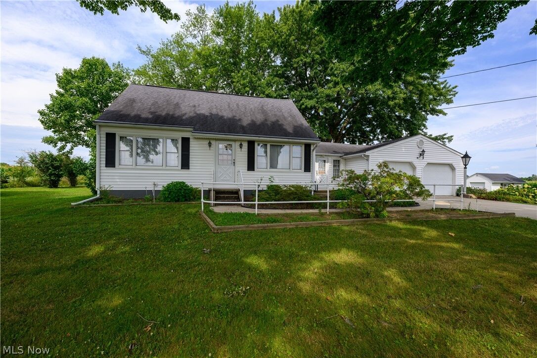 Property Photo:  4707 Penbrook Street  OH 44666