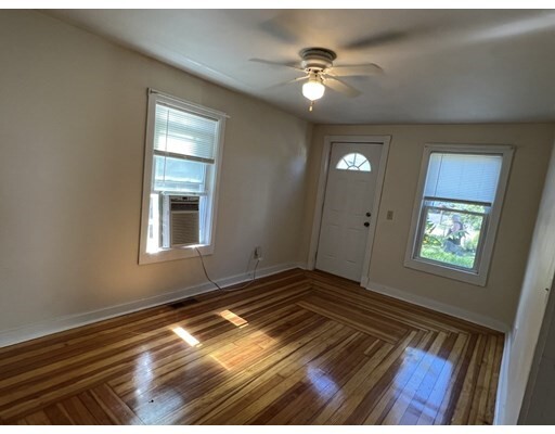 Property Photo:  31 Chestnut St 4  MA 02703 