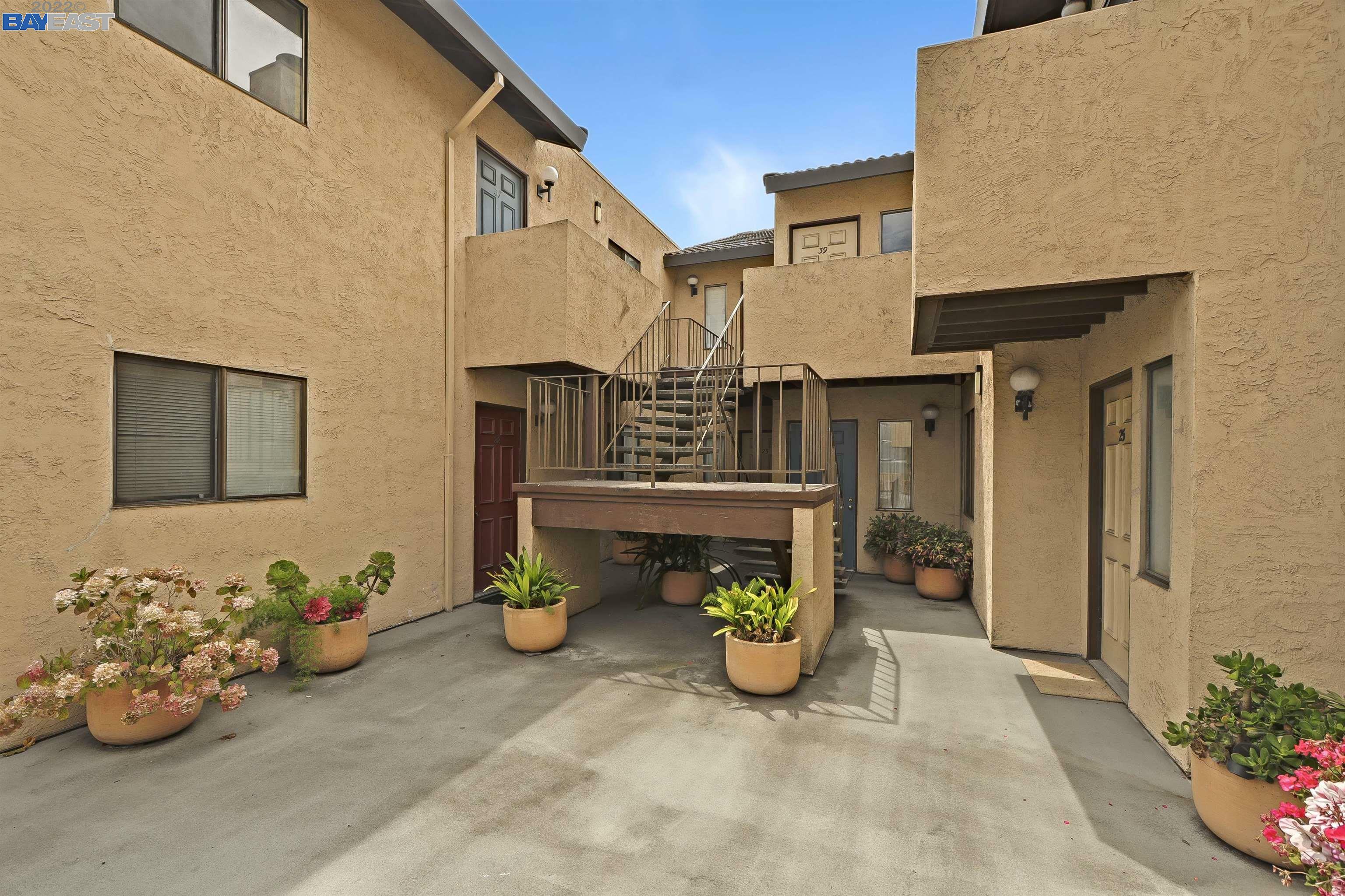Property Photo: 2830 21st 39 CA 94806