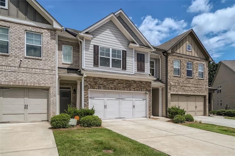 Property Photo: 479 Arbor Crowne Drive GA 30045