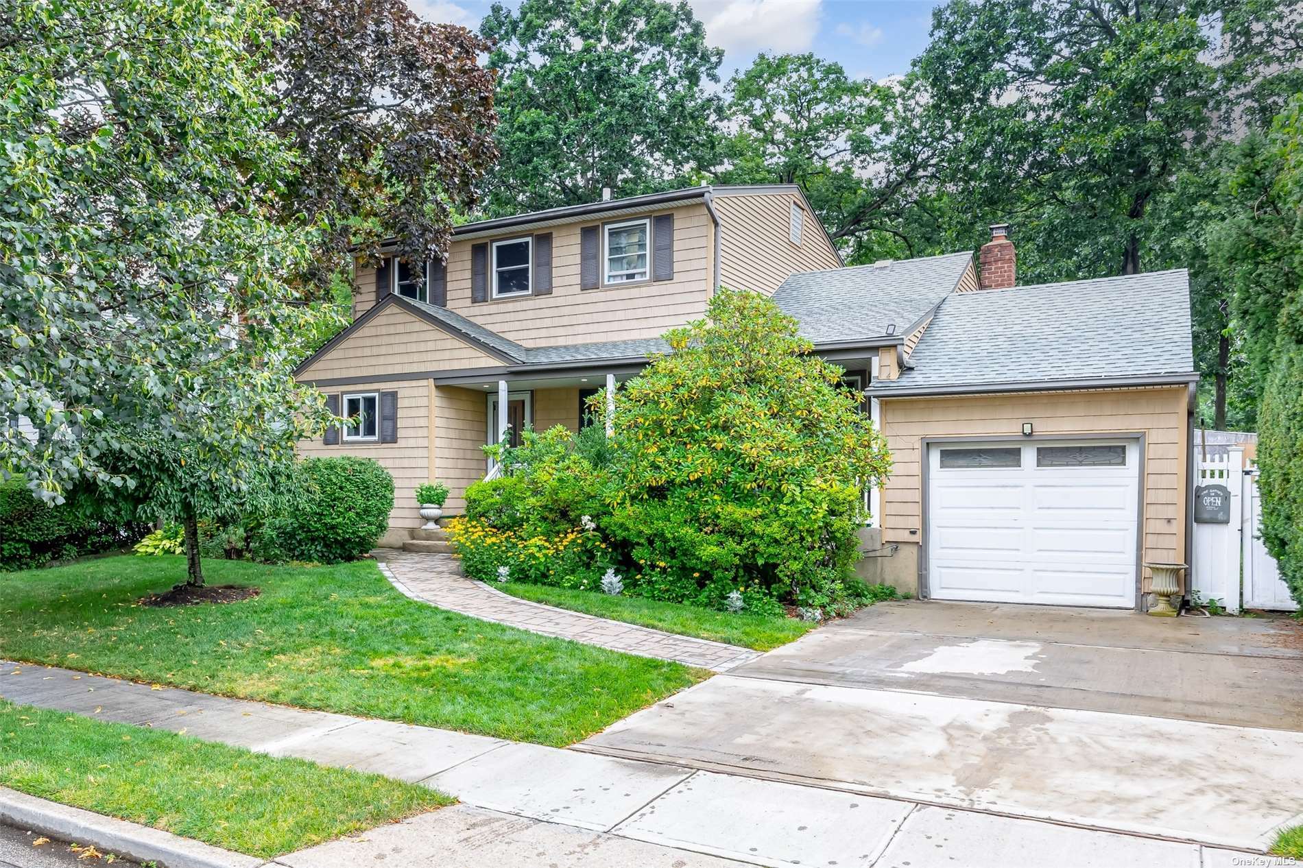 Property Photo:  255 Harmony Drive  NY 11762 