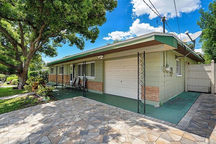 Property Photo:  4006 E Hanlon Street  FL 33617 