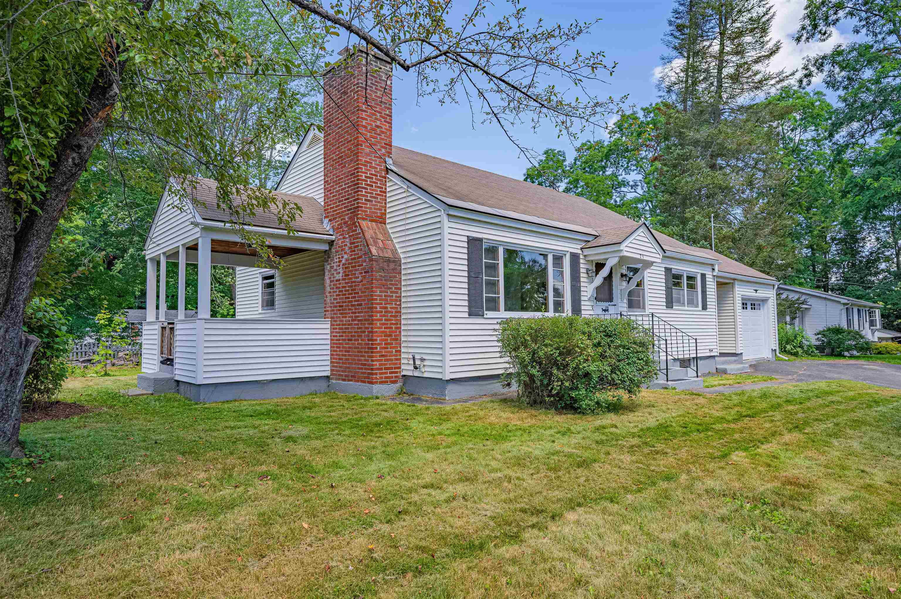 Property Photo: 21 Leonard Street VT 05641