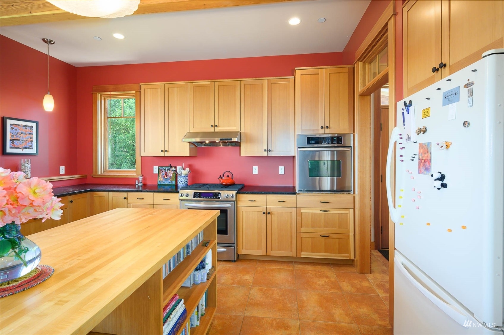 Property Photo:  16500 Vashon Highway SW  WA 98070 