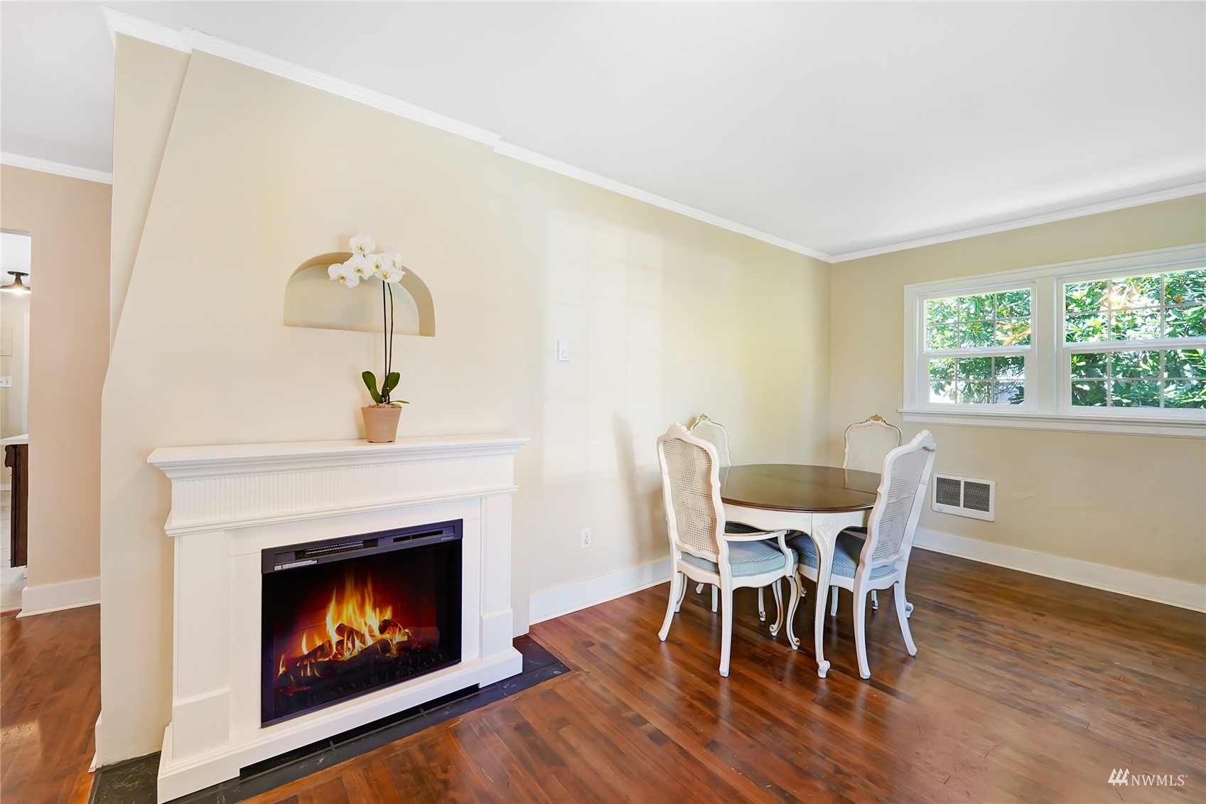 Property Photo: 912 Warren Street WA 98273