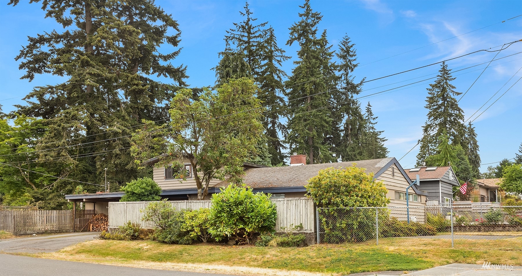 Property Photo:  19023 Wallingford Avenue N  WA 98133 