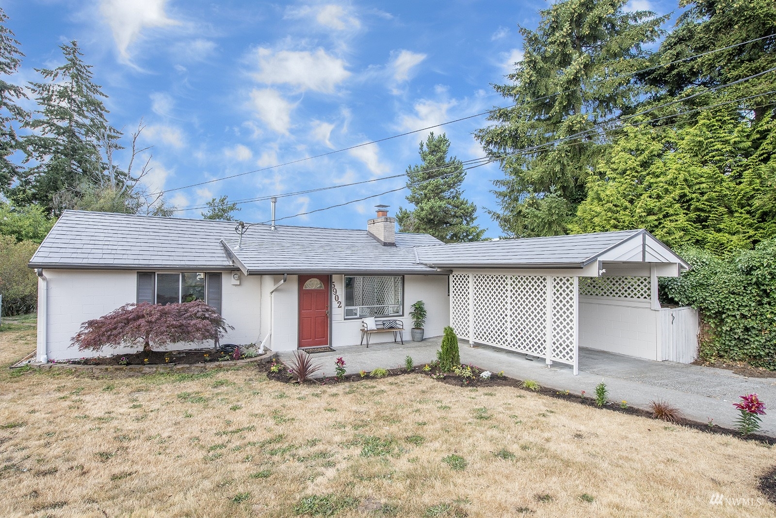 Property Photo:  5902 242nd Street SW  WA 98043 