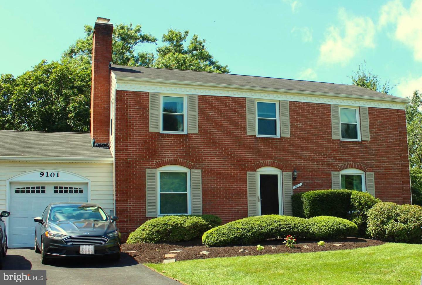 Property Photo:  9101 Bellwart Way  MD 21045 