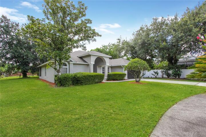 Property Photo:  705 Silkwood Court  FL 32746 