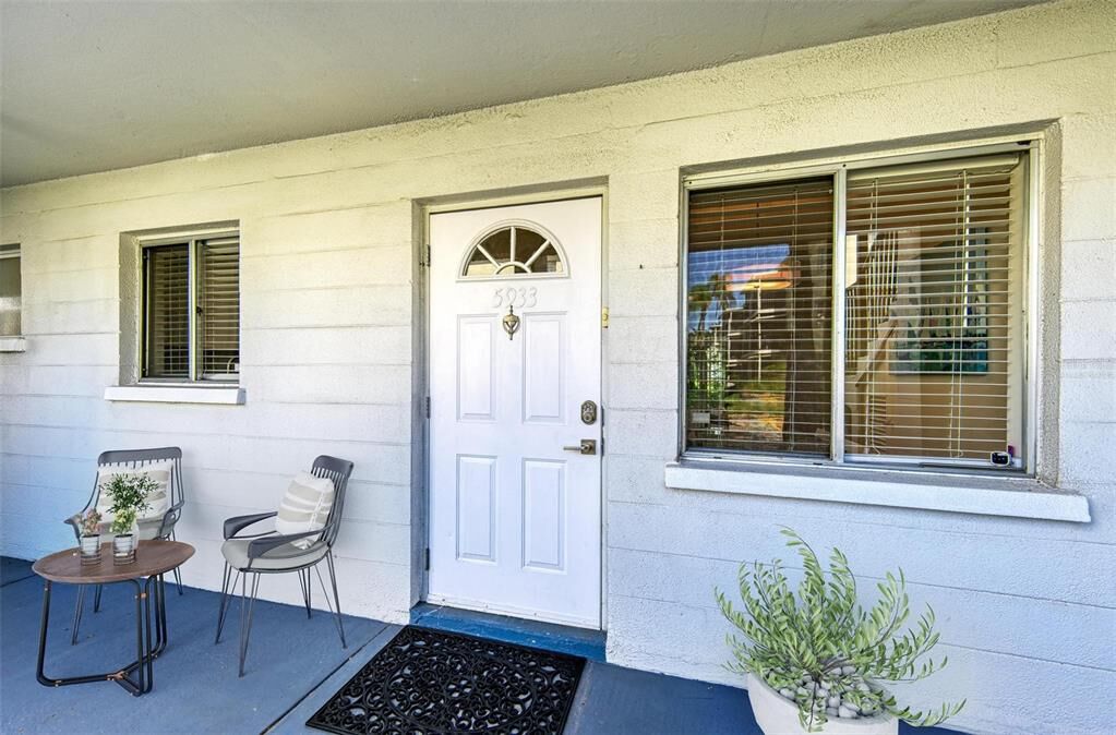 Property Photo:  5933 Palm Lane A6  FL 34207 