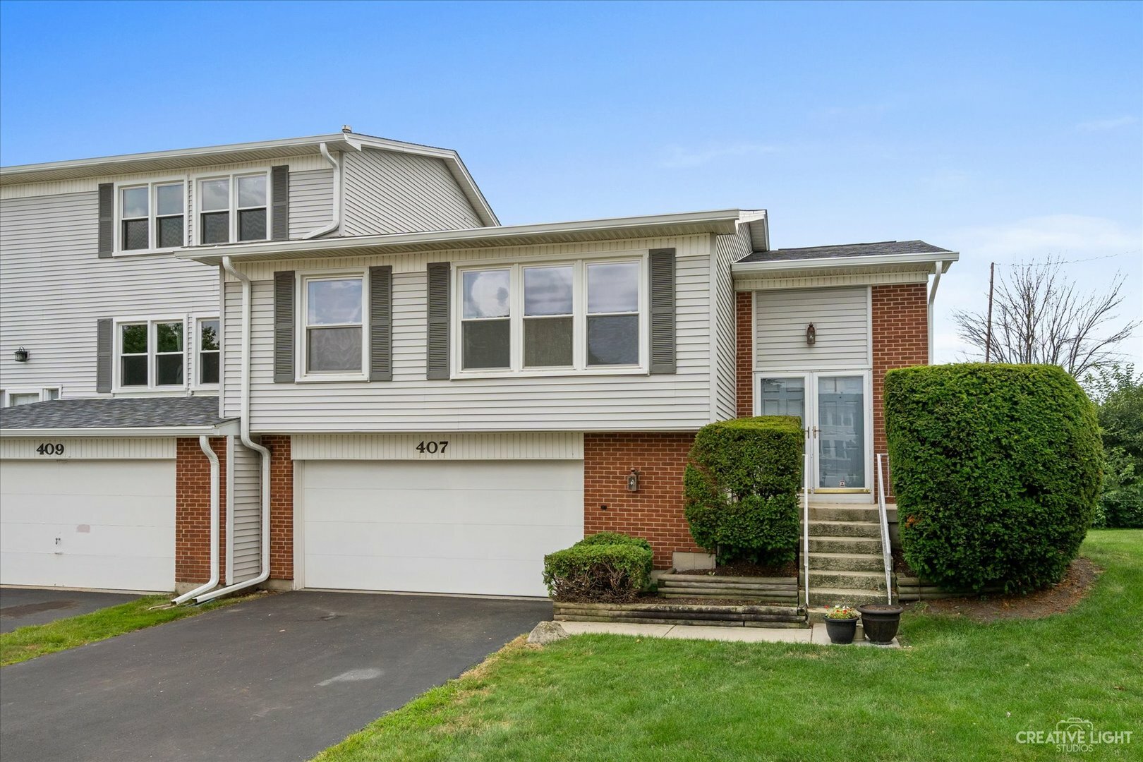 Property Photo:  407 Raphael Circle  IL 60440 