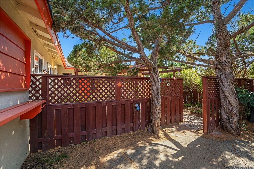 Property Photo:  250 East Blaine Street  CA 92507 