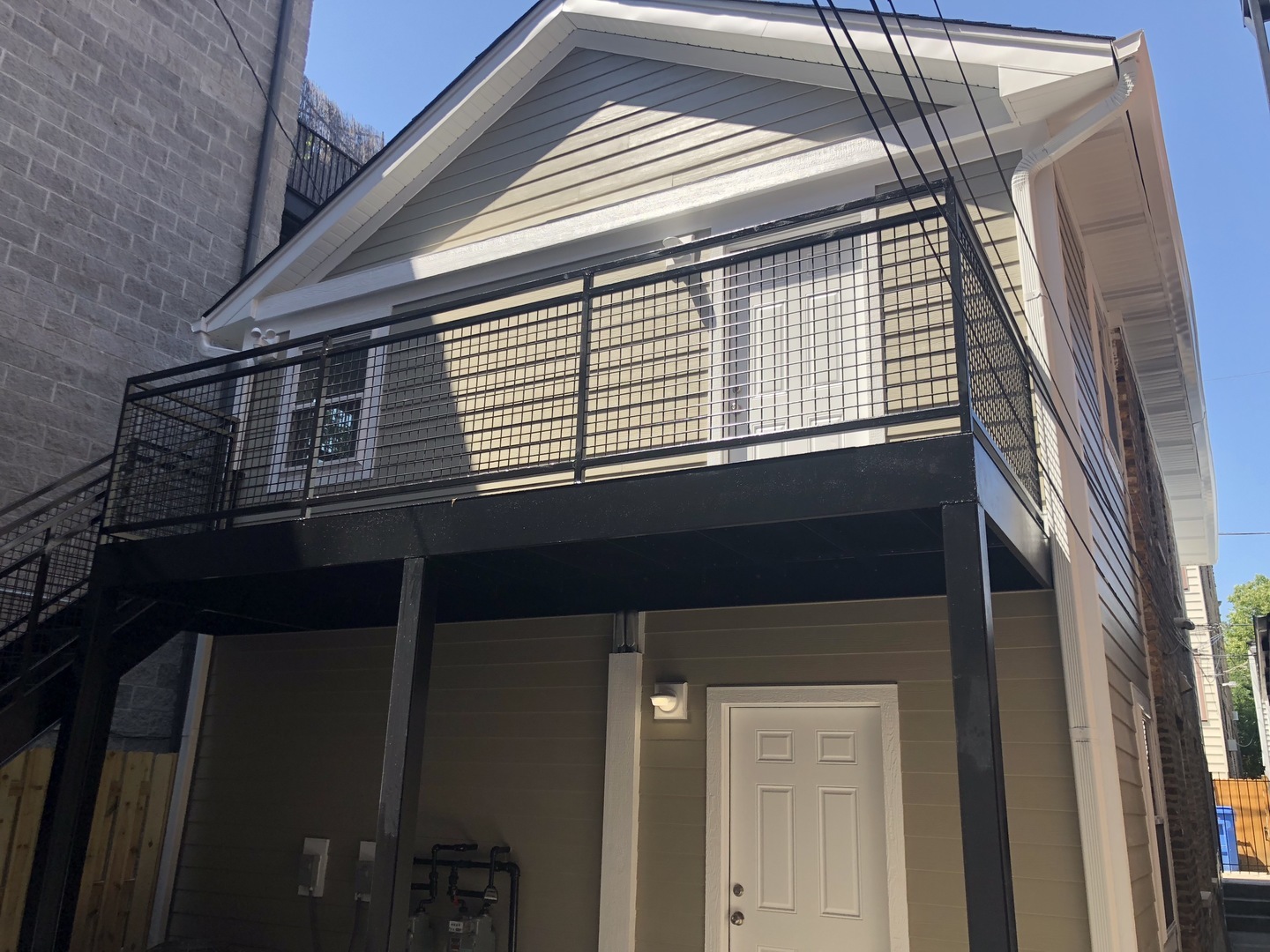 Property Photo: 2432 W Cortez Street Ch1 IL 60622