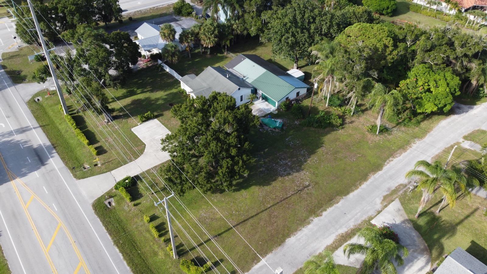 Property Photo: 1160 27th Avenue FL 32960