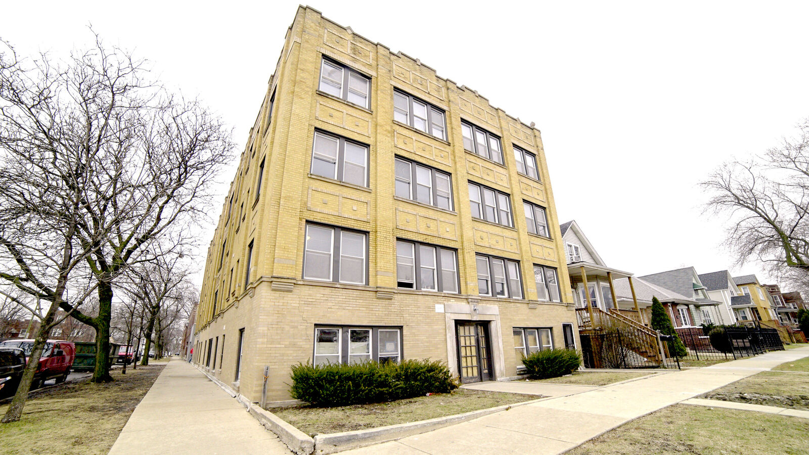 Property Photo: 2659 N Springfield Avenue G IL 60647