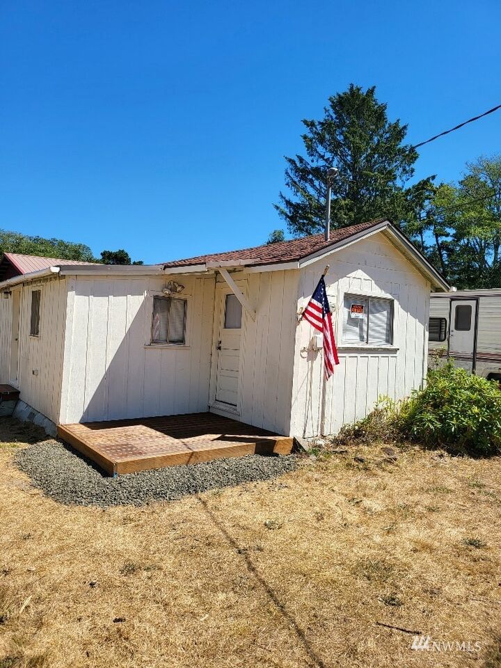 2396 Breezy Way  Tokeland WA 98590 photo