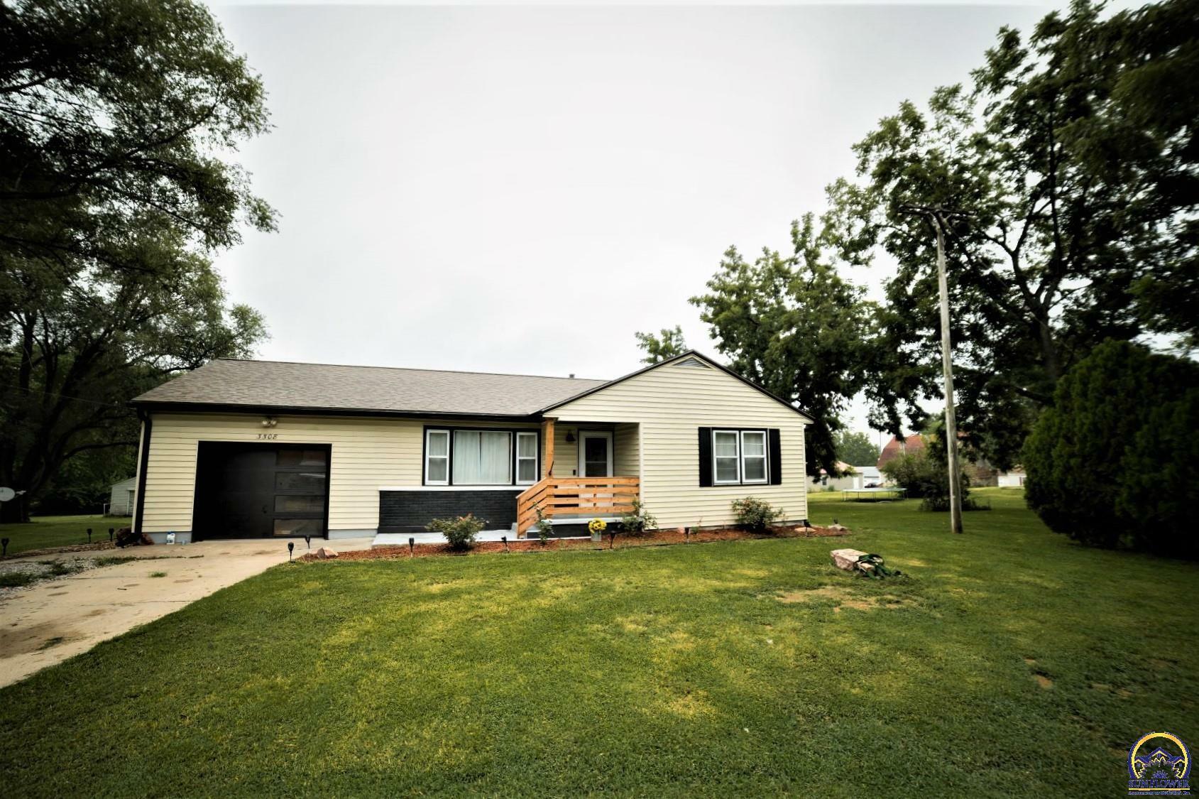 Property Photo:  3508 NW Rochester Rd  KS 66617 