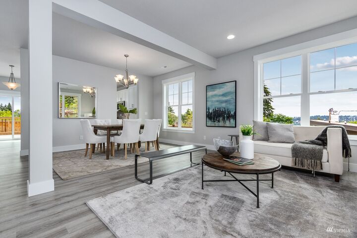 Property Photo:  2515 NE 5th Place  WA 98056 