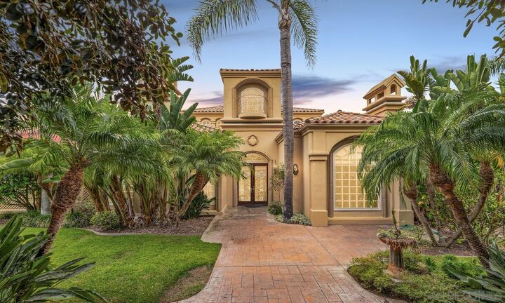 Property Photo:  6039 Calle Camposeco  CA 92067 