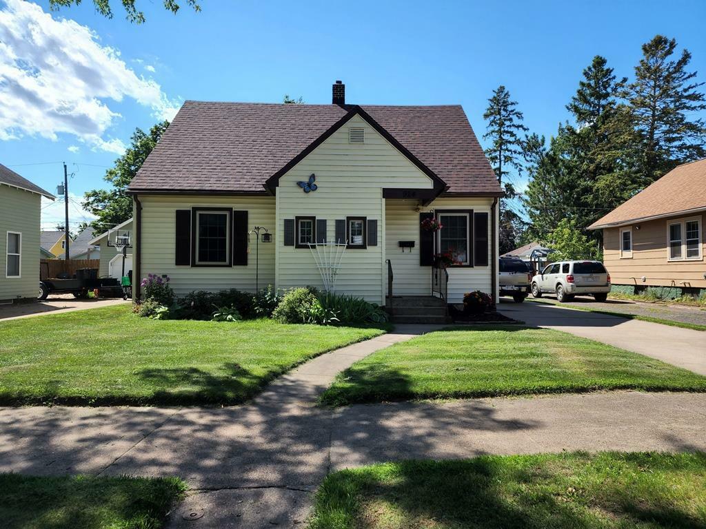 Property Photo:  924 South 6th Avenue  WI 54401 