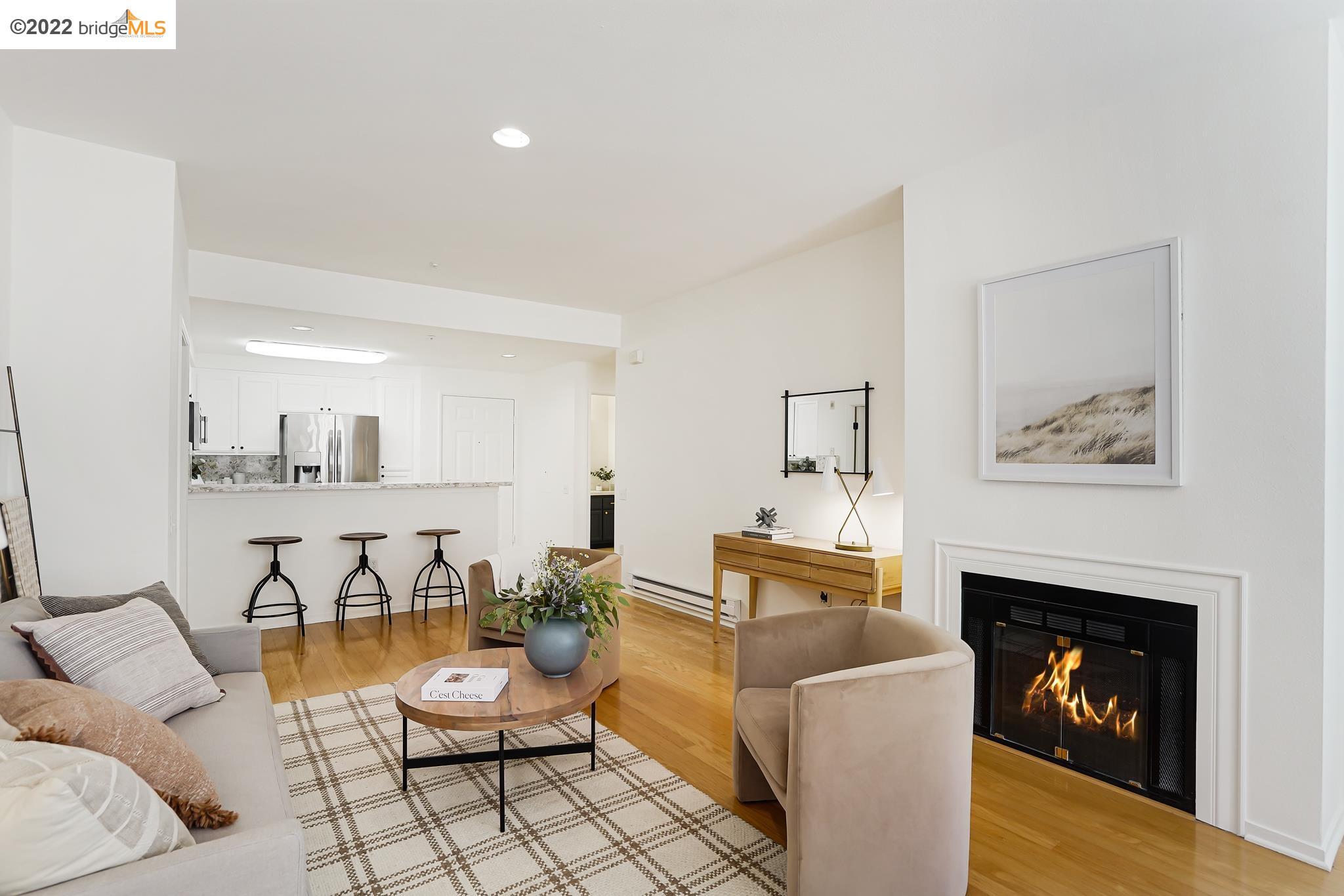Property Photo:  260 Caldecott Ln 112  CA 94618 