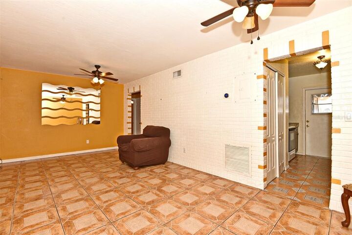 Property Photo:  1486 Daroca Drive  FL 32725 