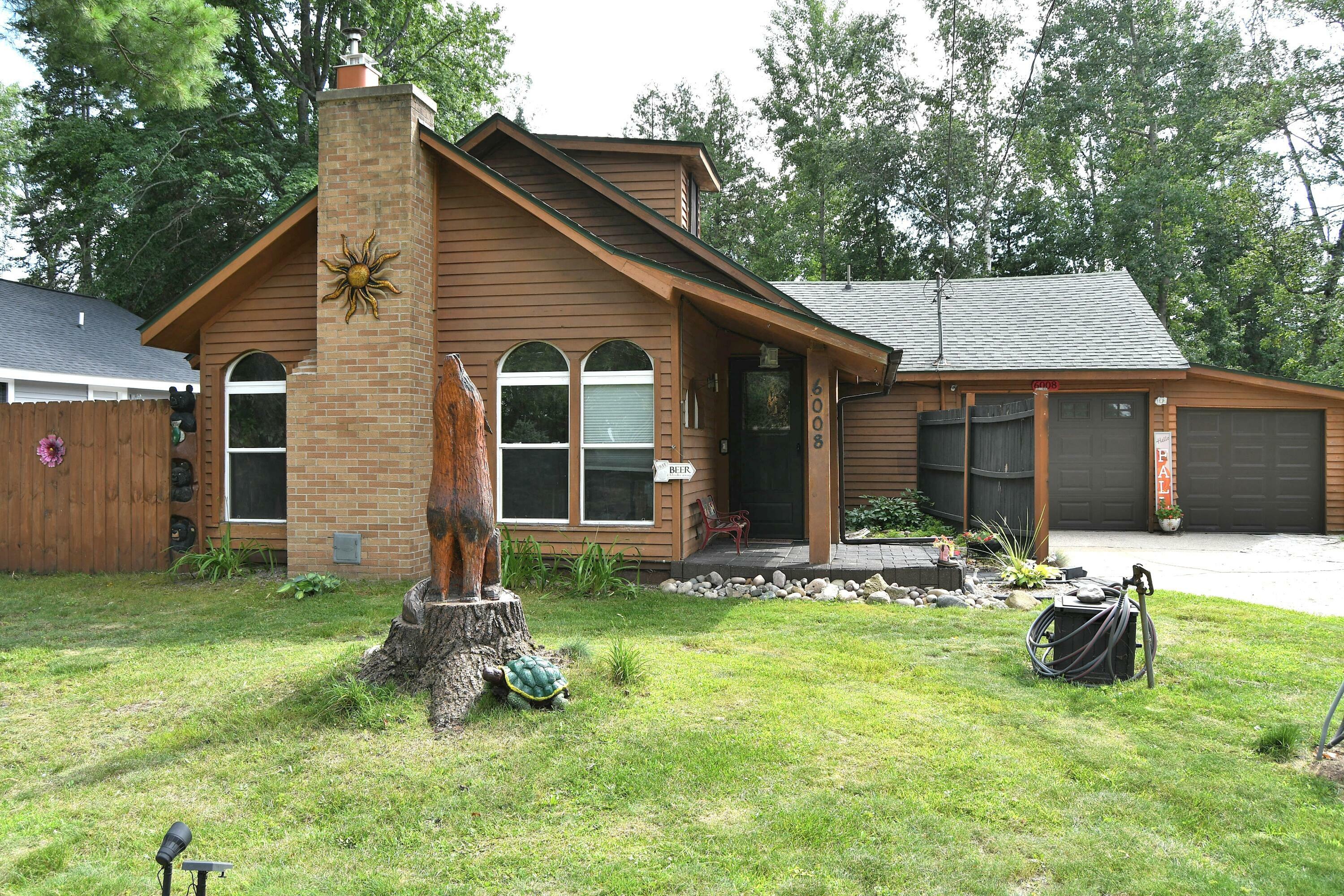 6008 Lakeview Boulevard  St. Helen MI 48656 photo