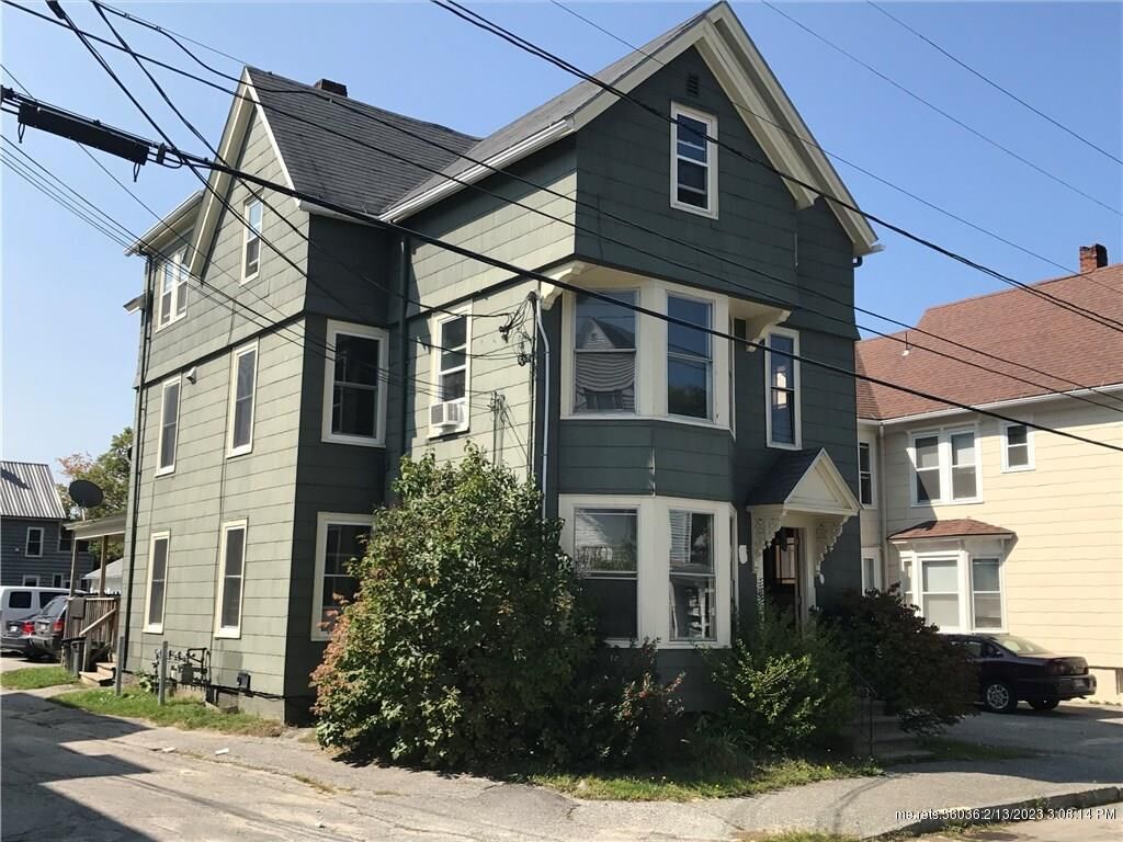 Property Photo:  83 Elm Street  ME 04240 