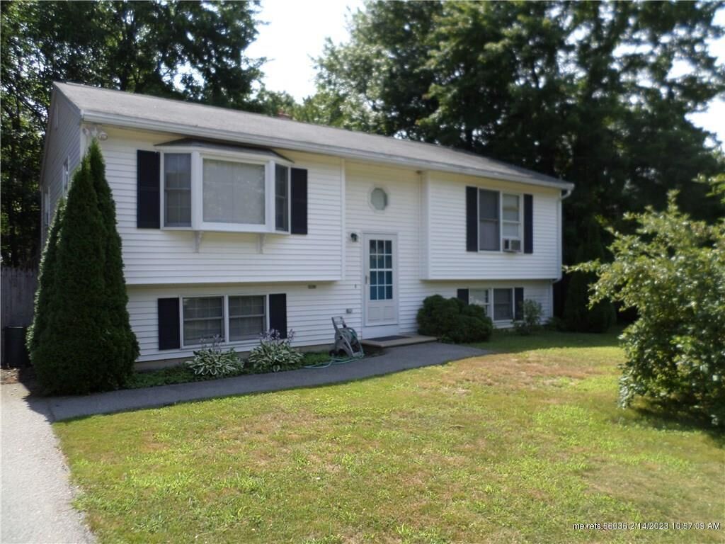 Property Photo:  8 Springtree Lane  ME 03908 