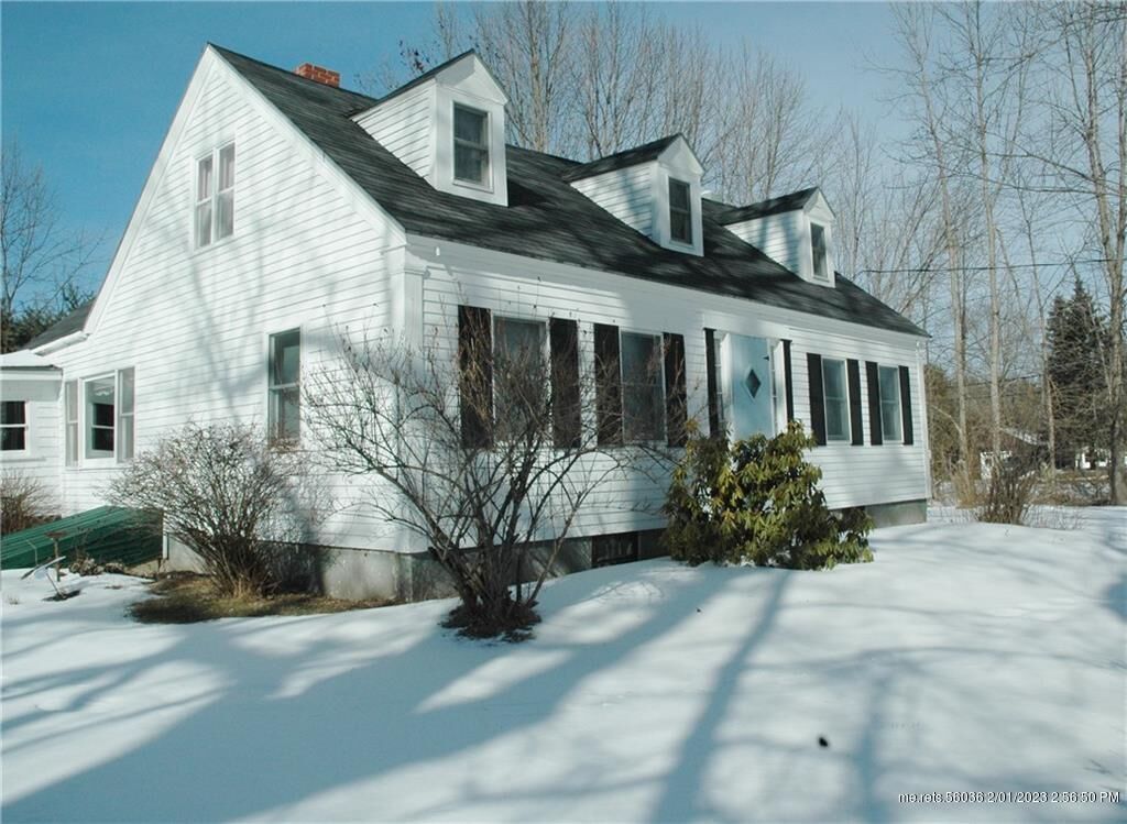 Property Photo:  923 Hallowell Litchfield Road  ME 04345 