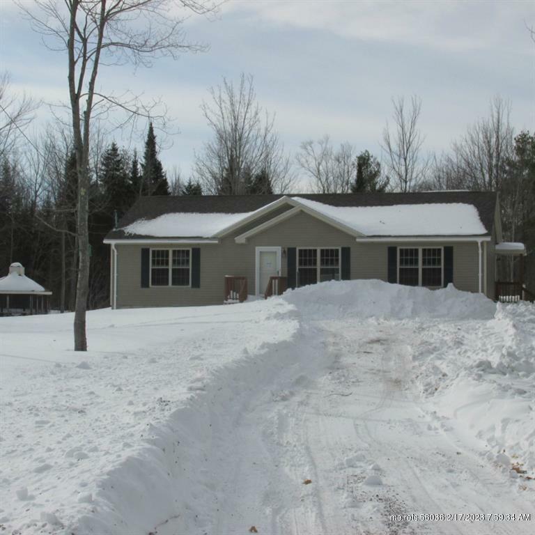 Property Photo: 39 Woods Road ME 04280