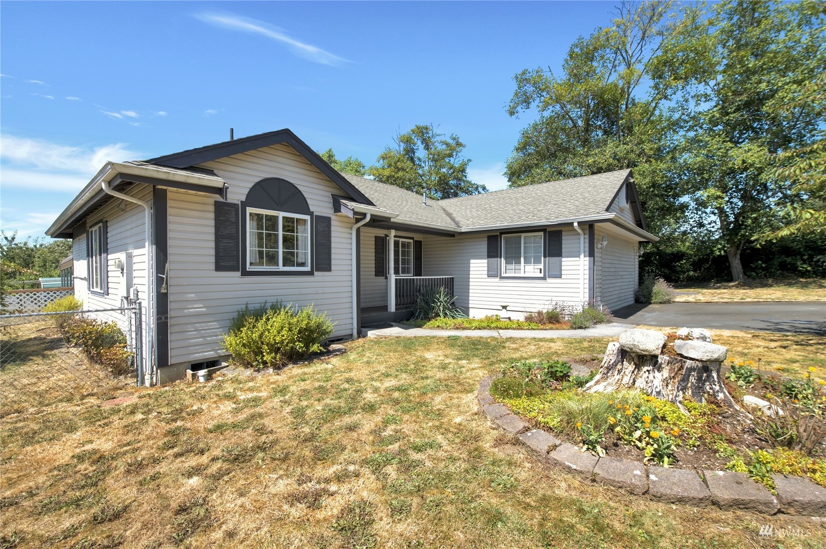 Property Photo:  141 9th Street  WA 98230 