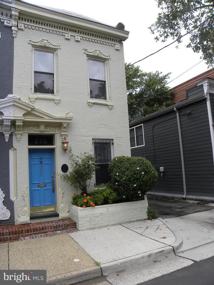 222 Patrick Street N  Alexandria VA 22314 photo