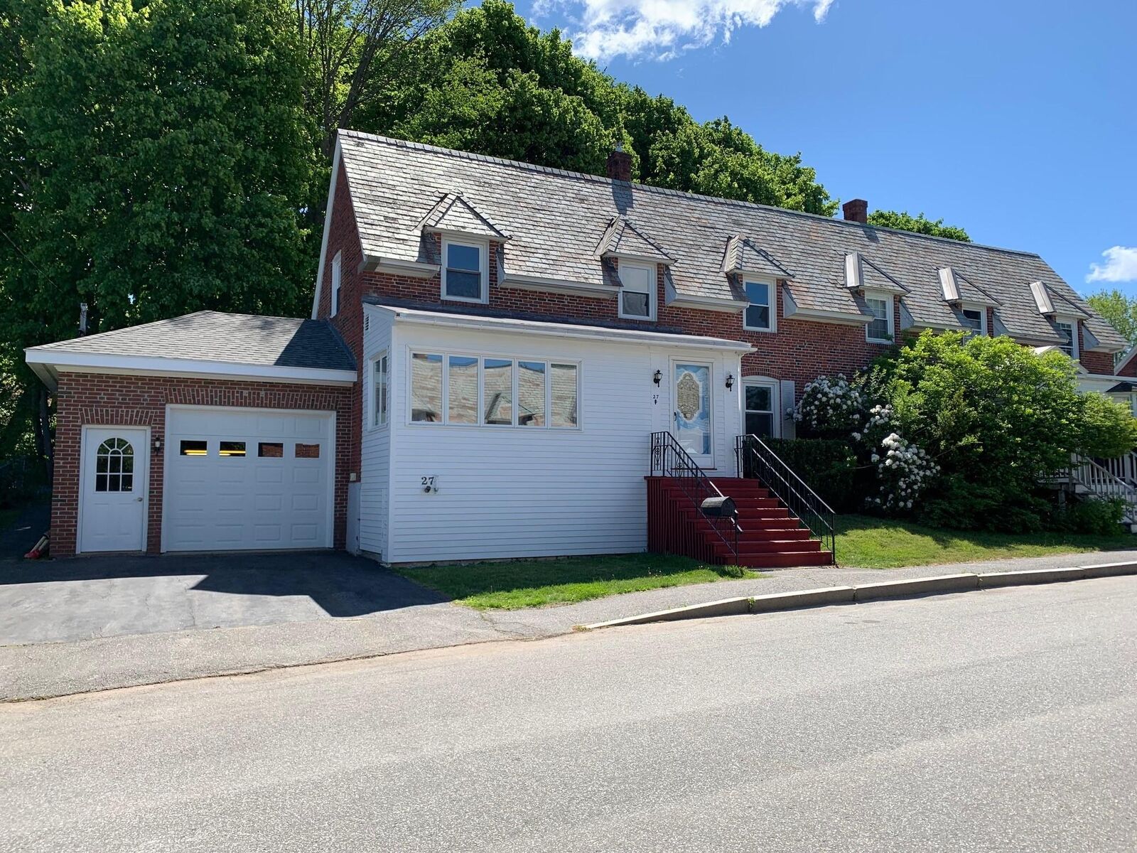 Property Photo:  27 Meadow Way  ME 04530 