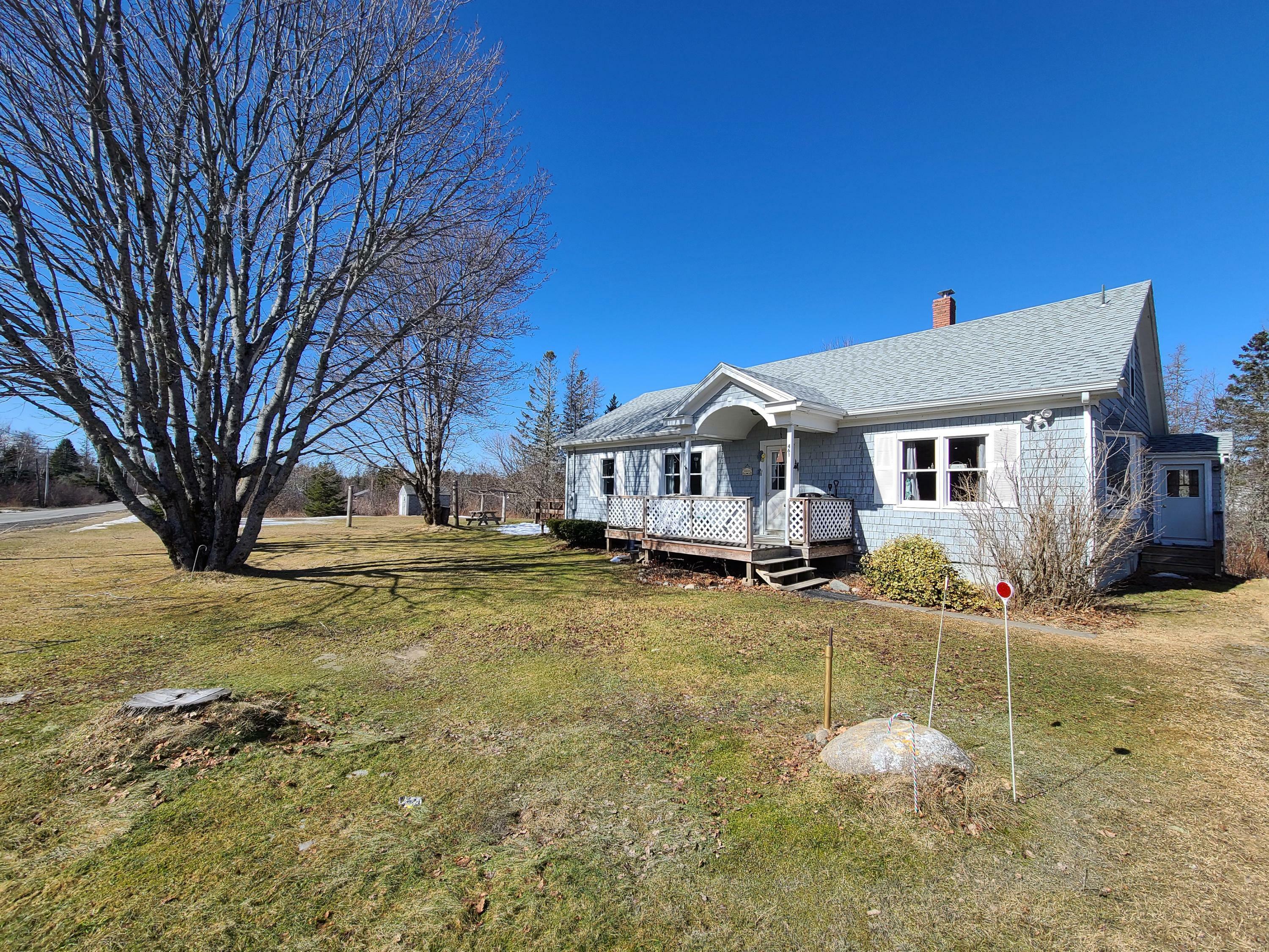 Property Photo:  461 County Road  ME 04652 