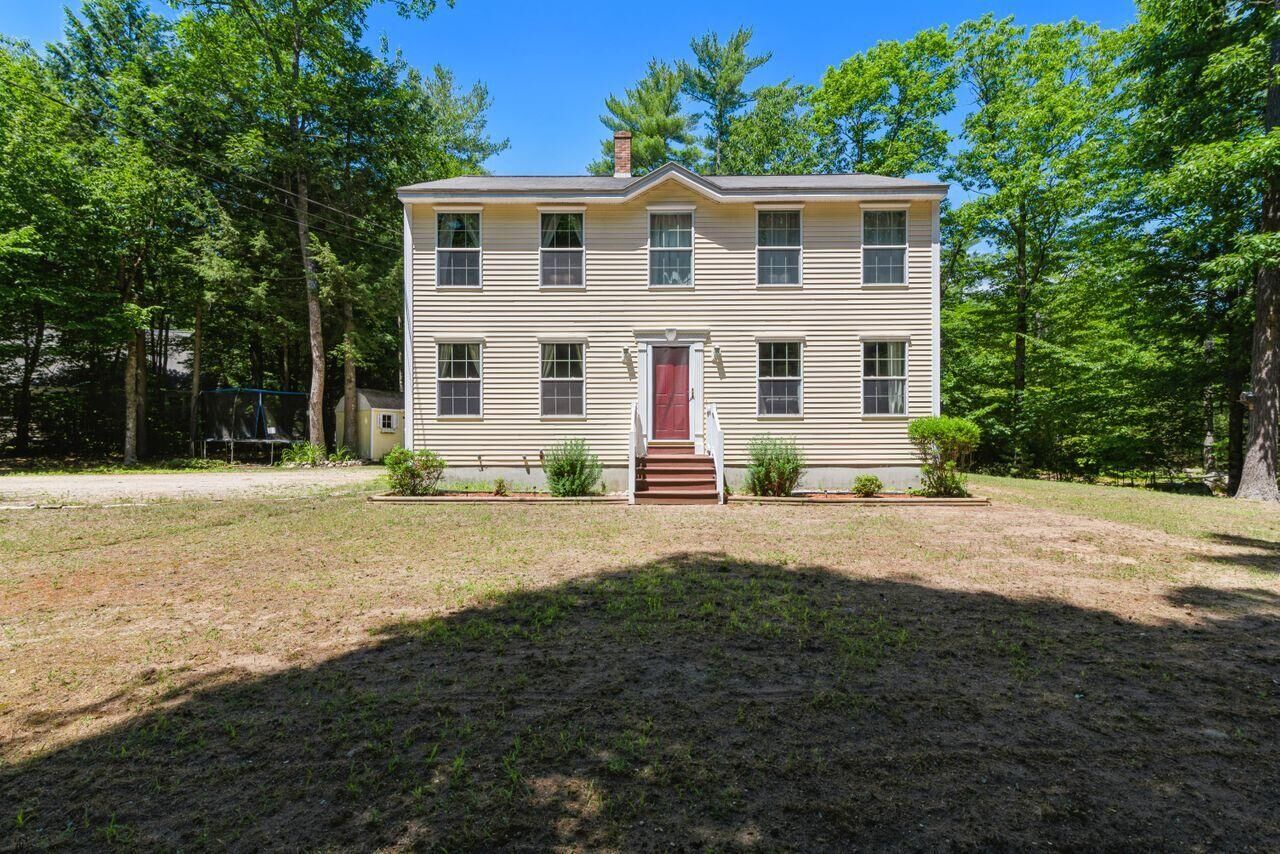 Property Photo:  56 Paradise Lane  ME 04061 