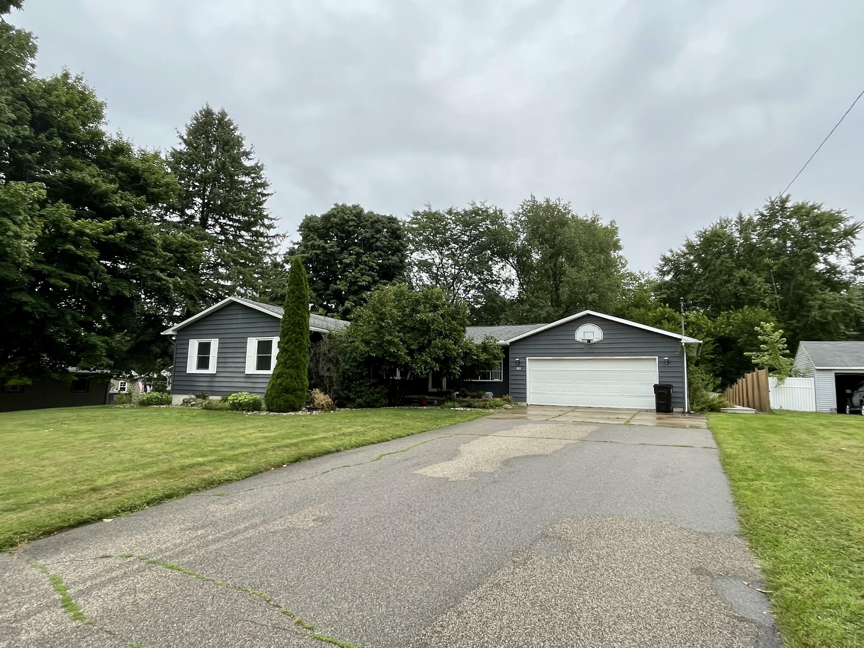 Property Photo:  3115 Noble Road  MI 49283 