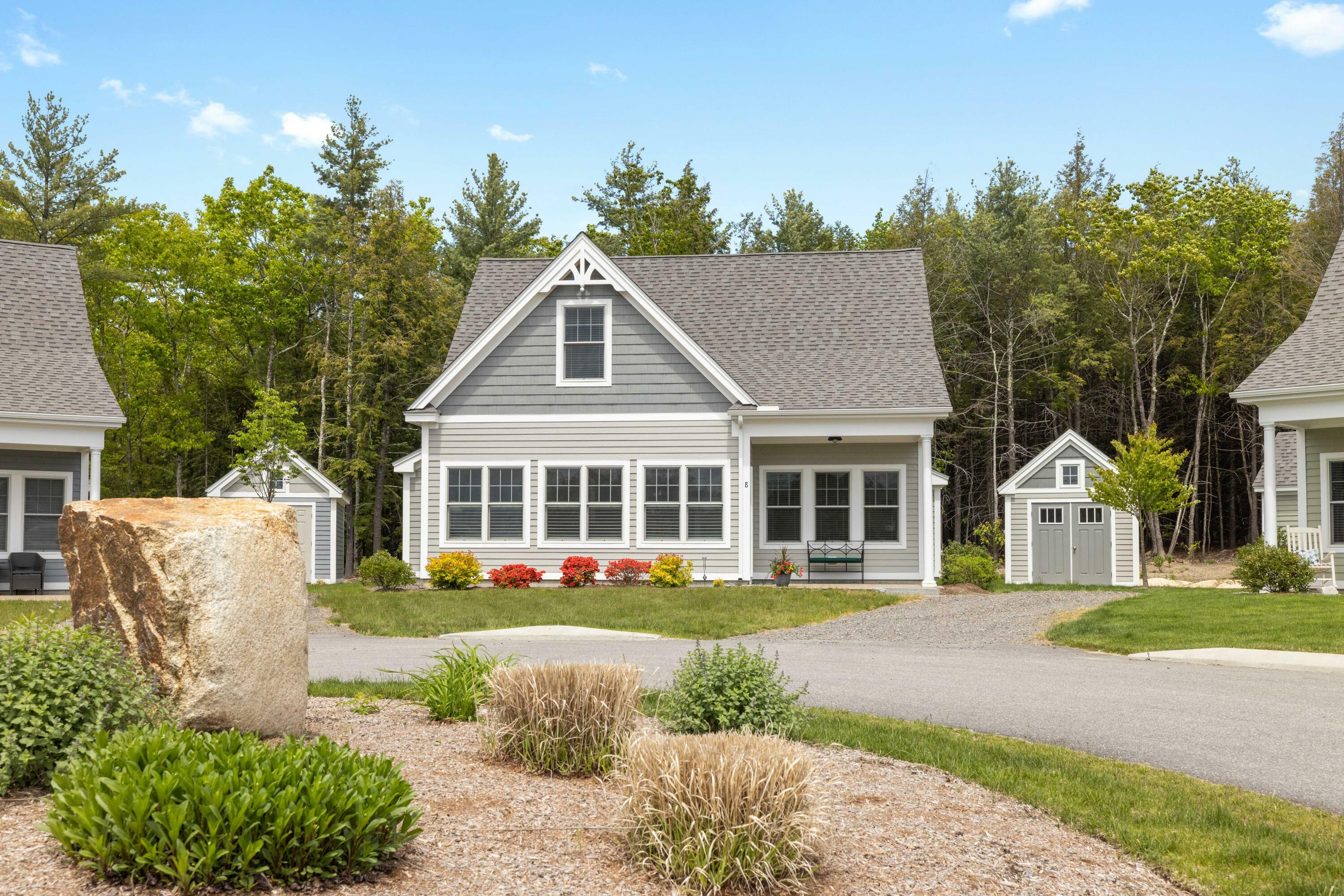 Property Photo: 8 Redcoat Place 90 ME 04046