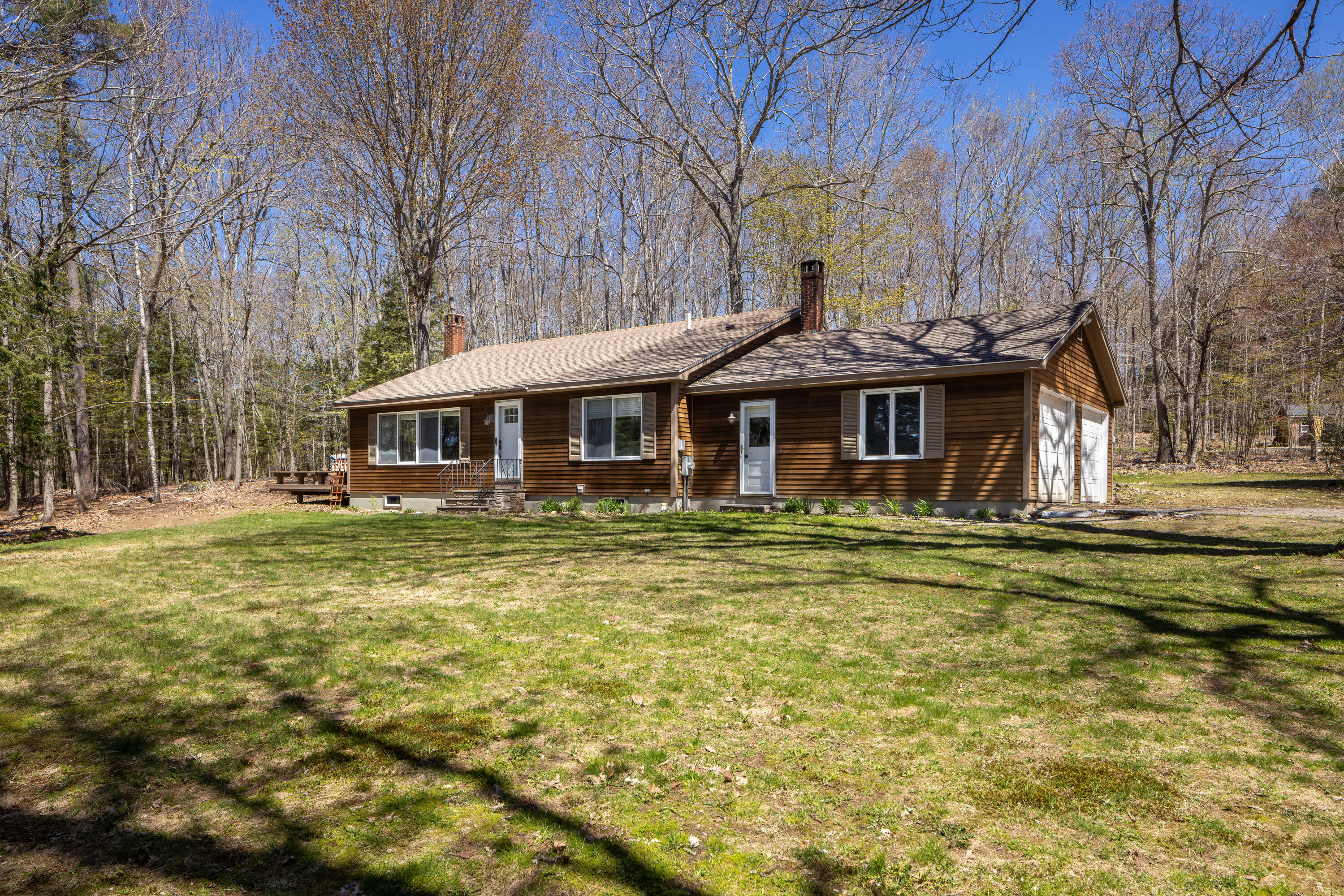 Property Photo:  16 Hemlock Lane  ME 04862 