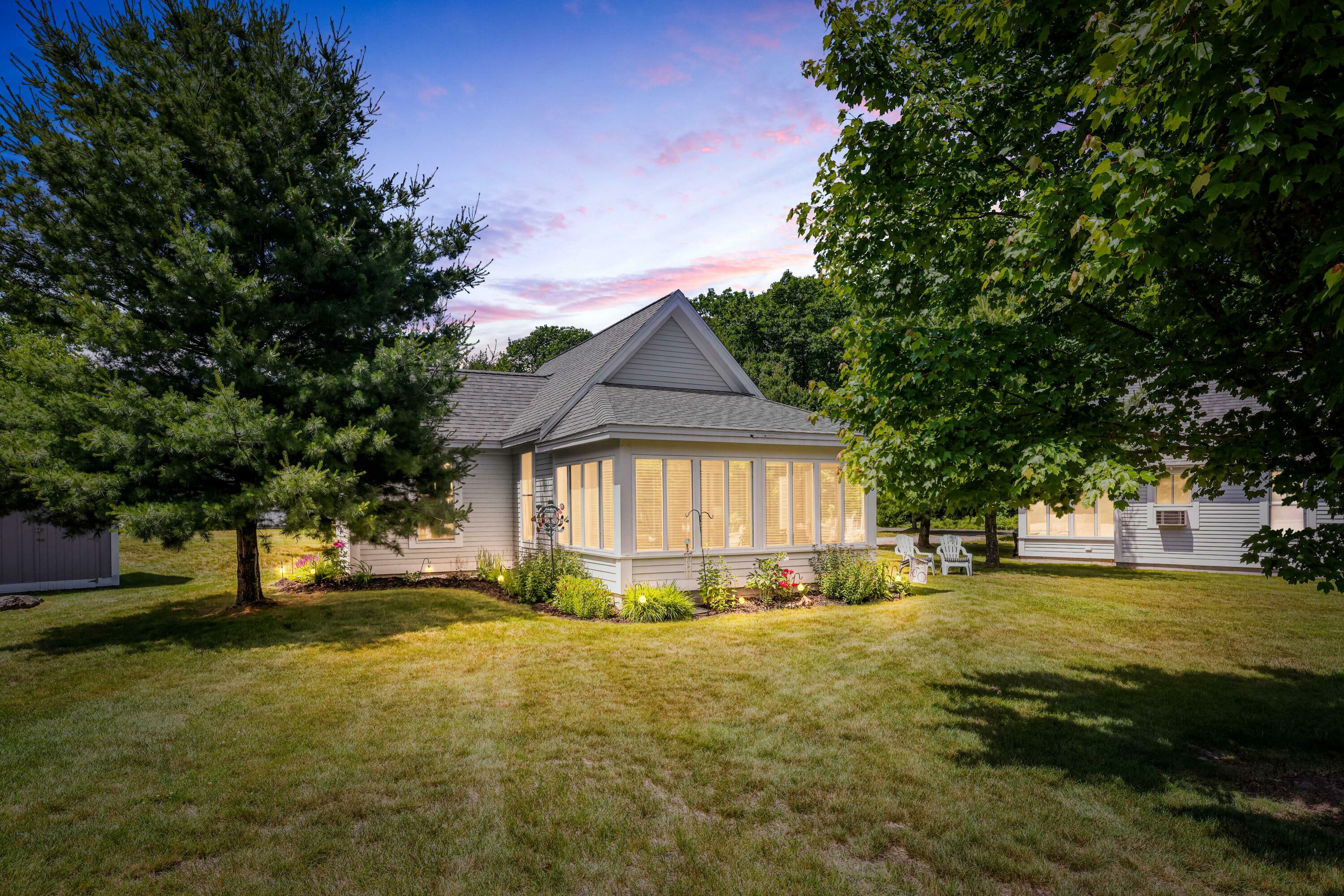 Property Photo: 454 Post Road 403 ME 04090