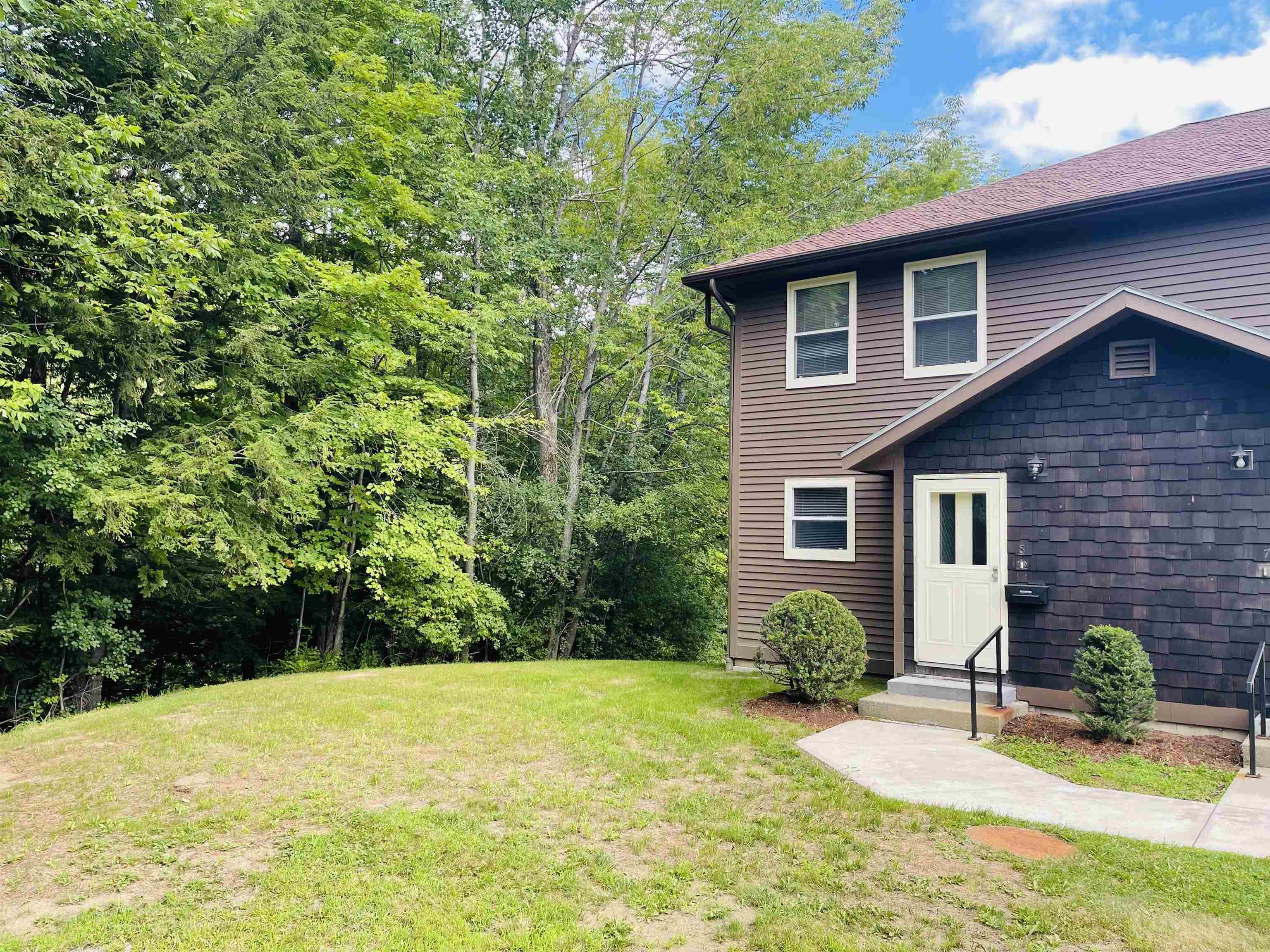 Property Photo:  122 Batchelder Street 8  VT 05641 