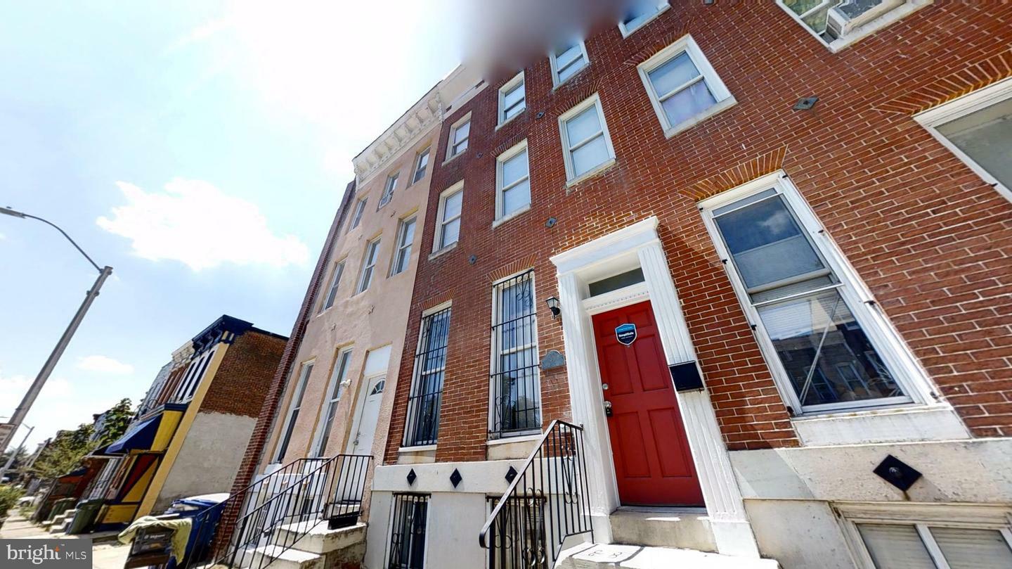 Property Photo: 1012 N Carey Street MD 21217