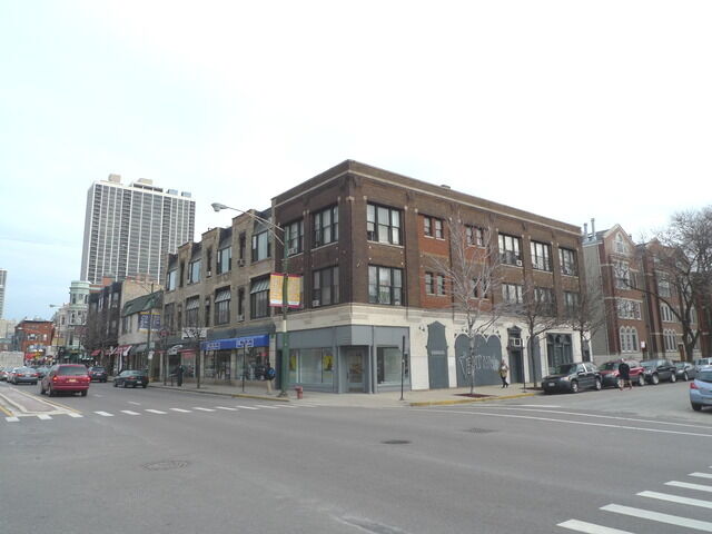 Property Photo: 245 W North Avenue 111 IL 60610