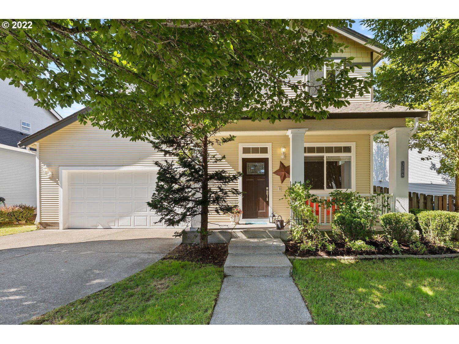 Property Photo:  3206 SE 195th Ave  WA 98607 