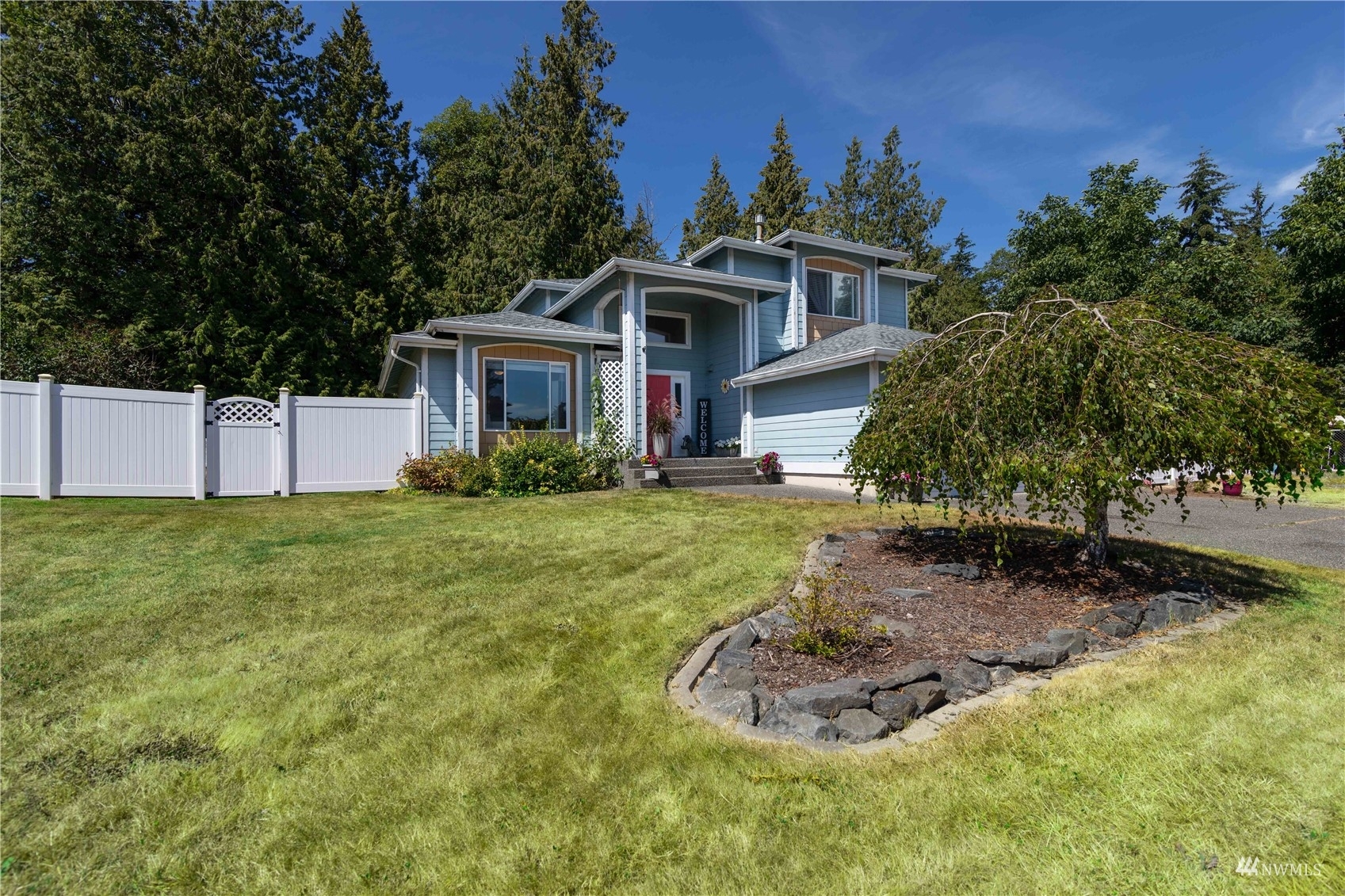 Property Photo:  6231 Parkland Way  WA 98248 